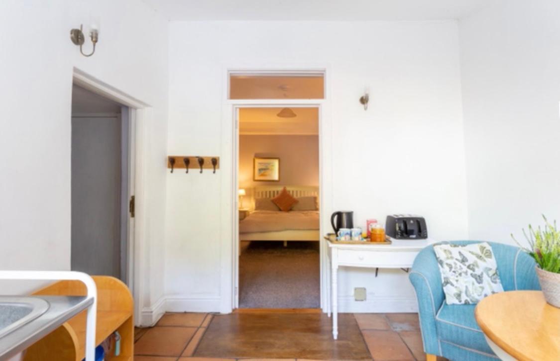 Bridport Garden Suite Kültér fotó